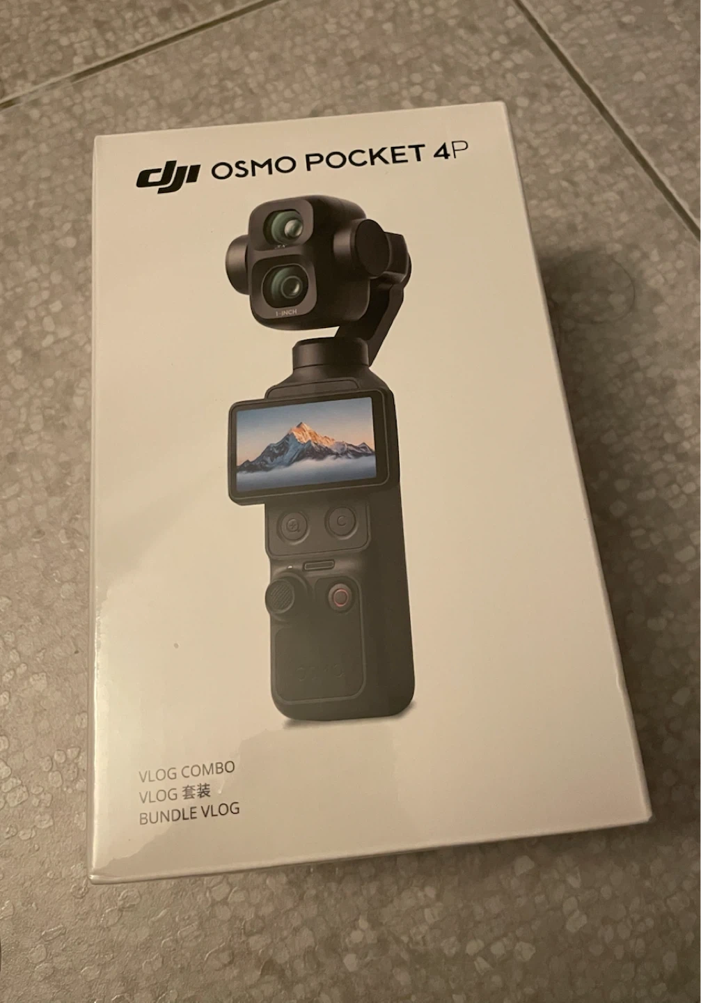 (미개봉 새상품)DJI 오즈모 포켓 4P 브이로그 콤보 판매해요