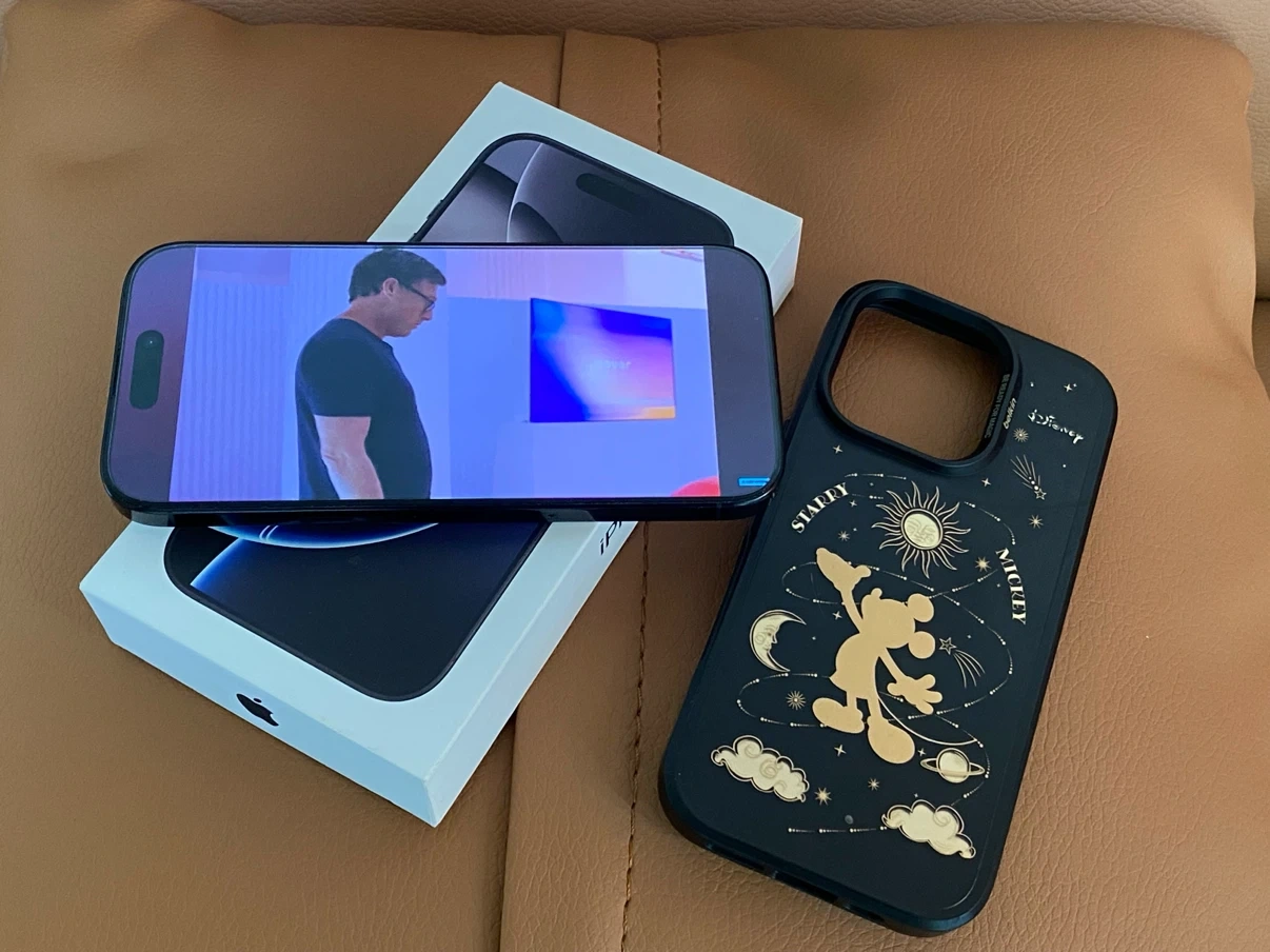 아이폰 16프로 256GB 블랙 A급 알찬 구성