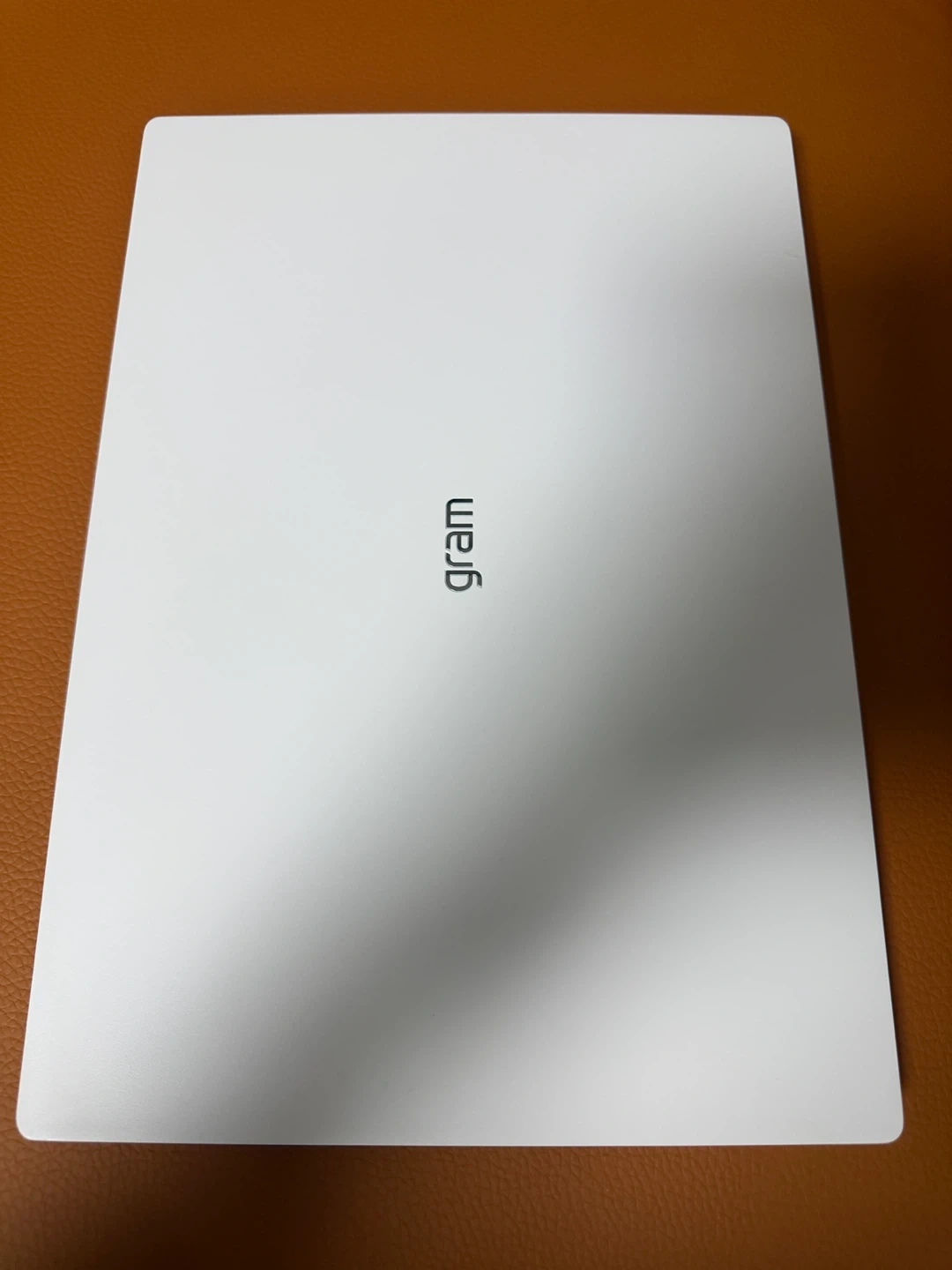 LG그램16인치 RTX3050 RAM32GB (인텔 코어 울트라 5, RTX 3050)