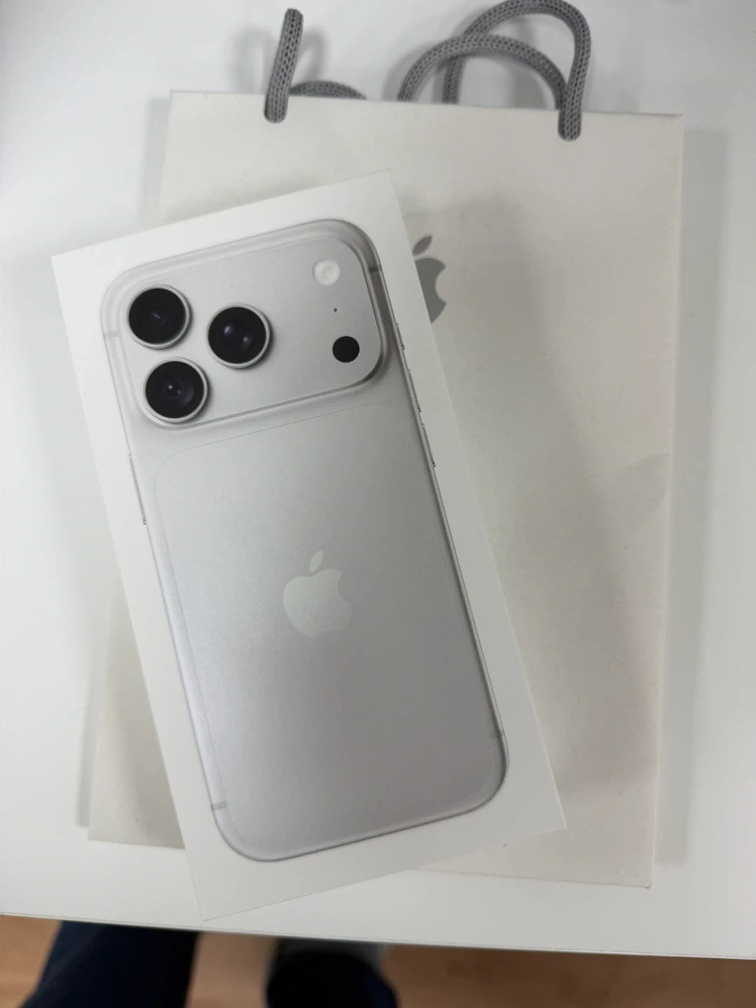 아이폰18프로 실버 256GB 미개봉
