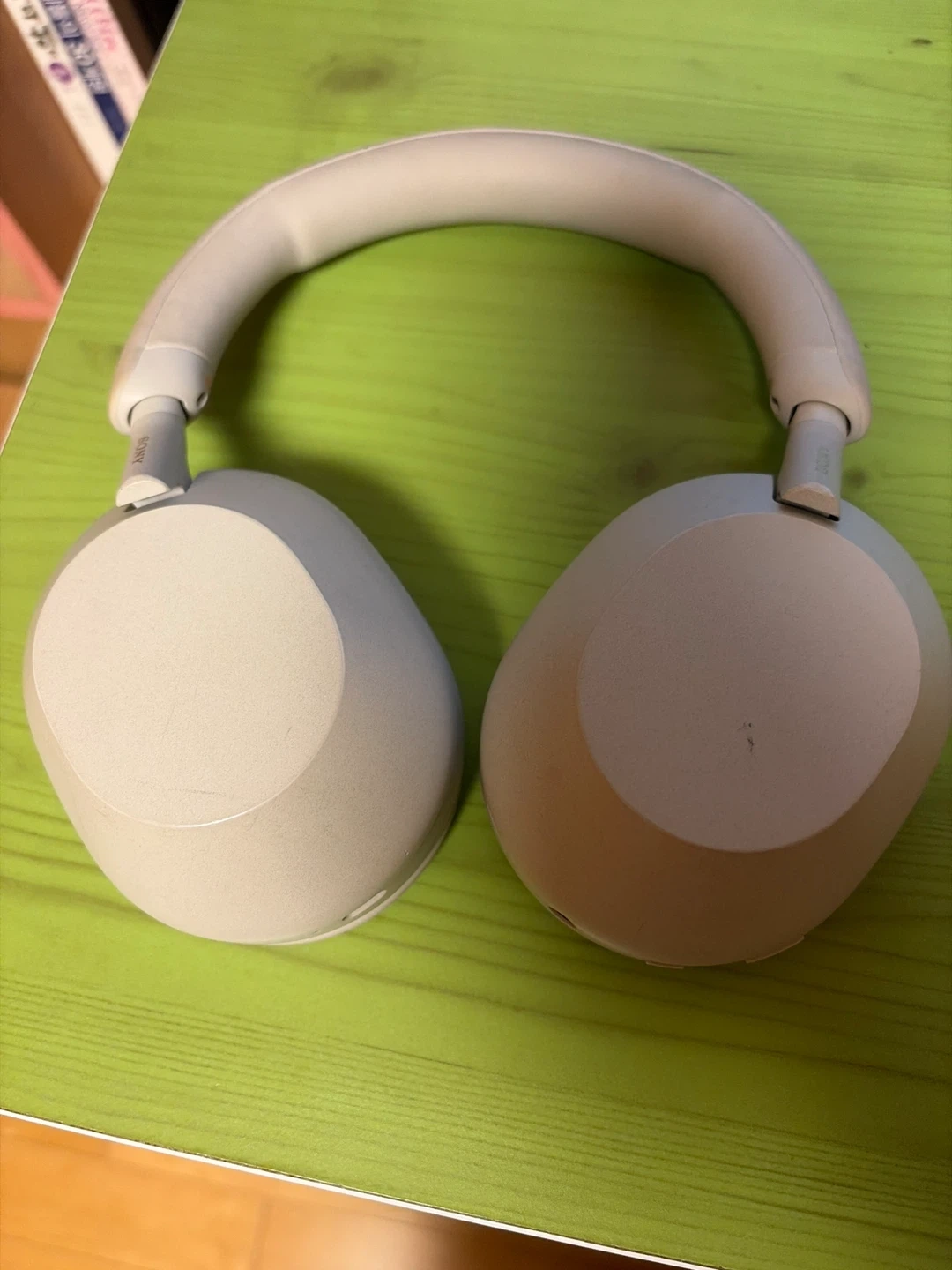 소니 WH-1000XM5 실버 헤드폰