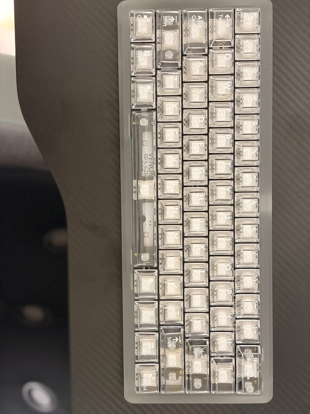 베놈 60HE RGB V2