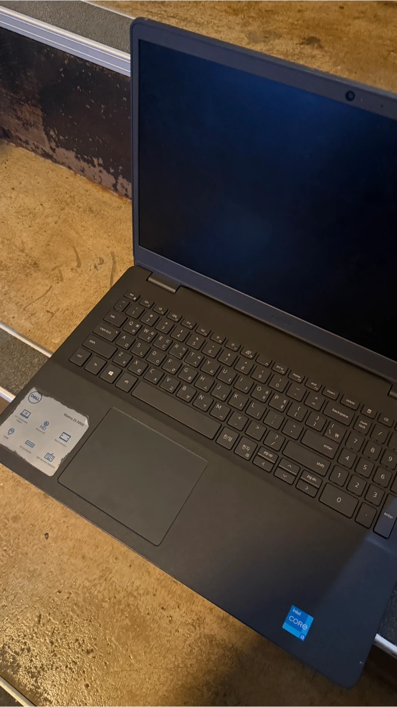 DELL Inspiron 15 3000 노트북