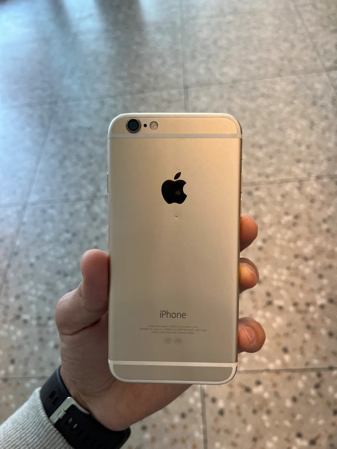 애플 아이폰 6s 16GB 골드