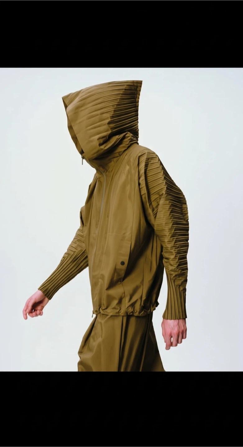 이세이미야케 옴므플리세 SS25 Homme Plissé Cascade Zip Up 봄버 자켓 cp컴퍼니