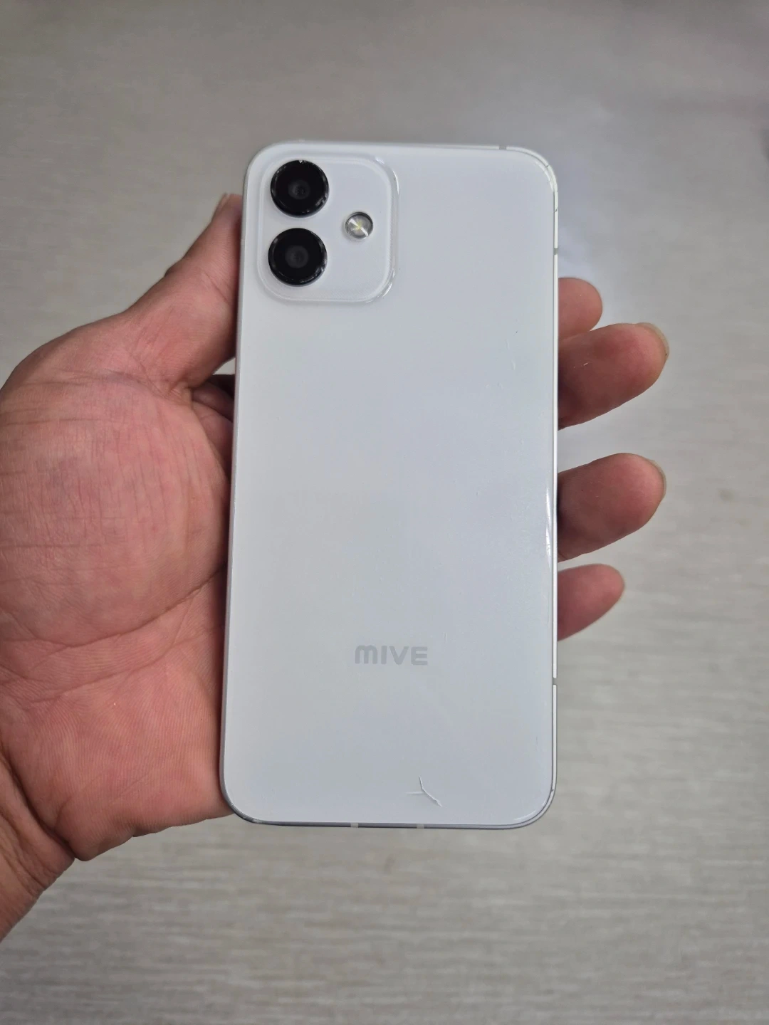 MIVE AT-M130K 화이트 스마트폰 키즈폰 학생폰 공부폰