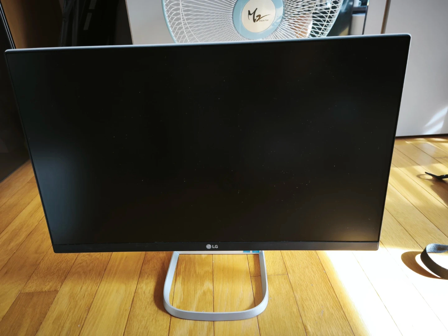 LG 24인치 올인원pc (24v550-cr30k)