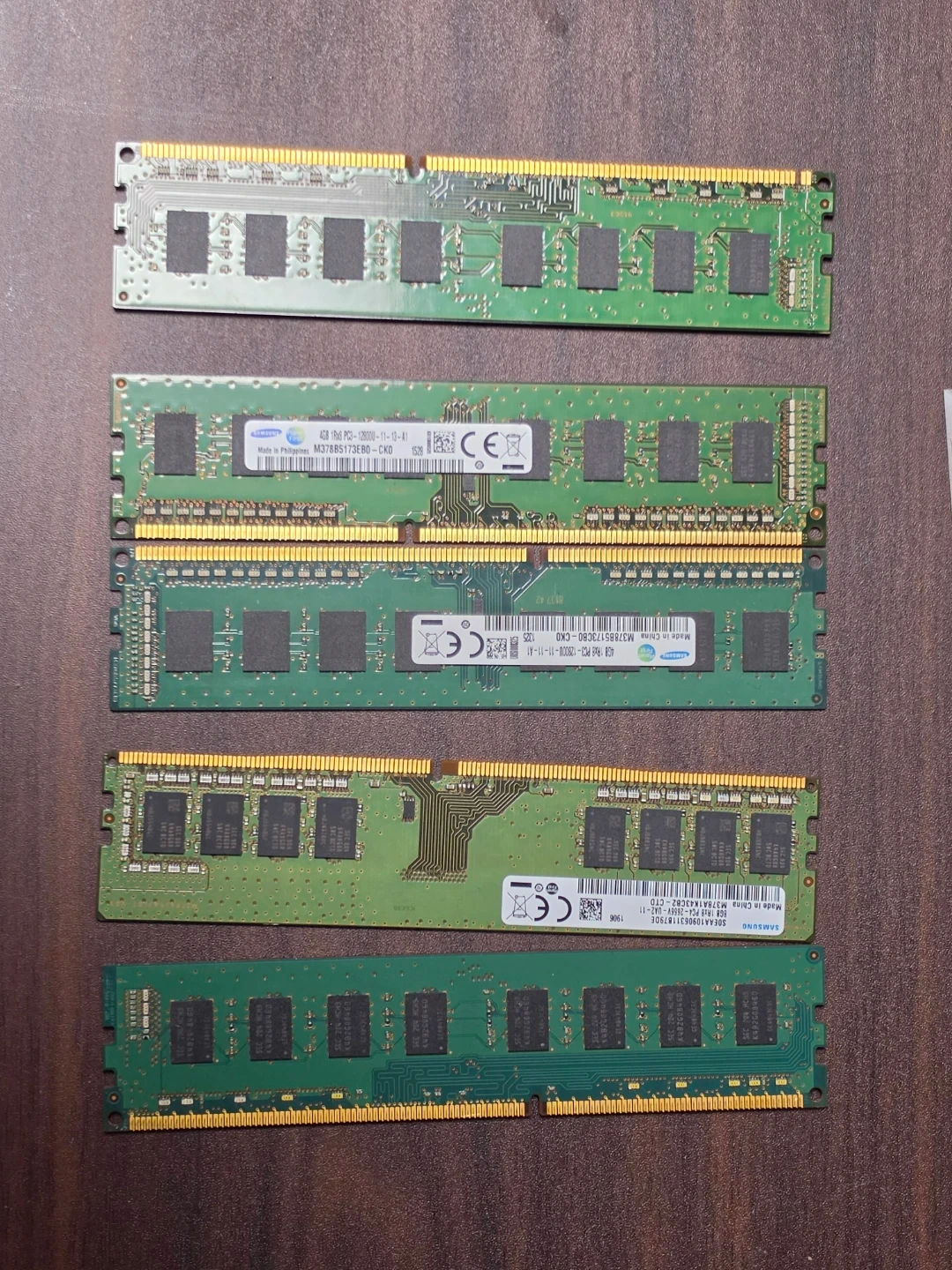 삼성 DDR4 8GB + DDR3 램 4개 일괄 (데스크탑용)