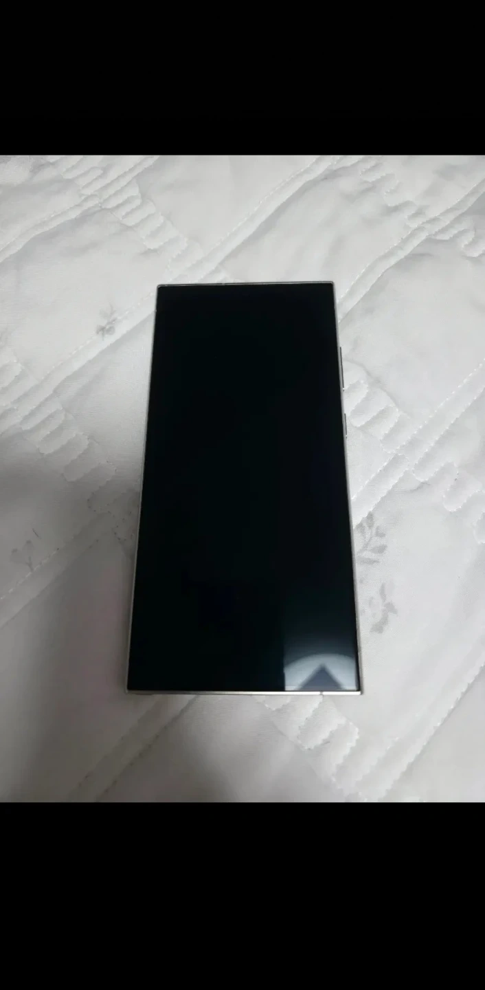 갤럭시S24 울트라 판매합니다