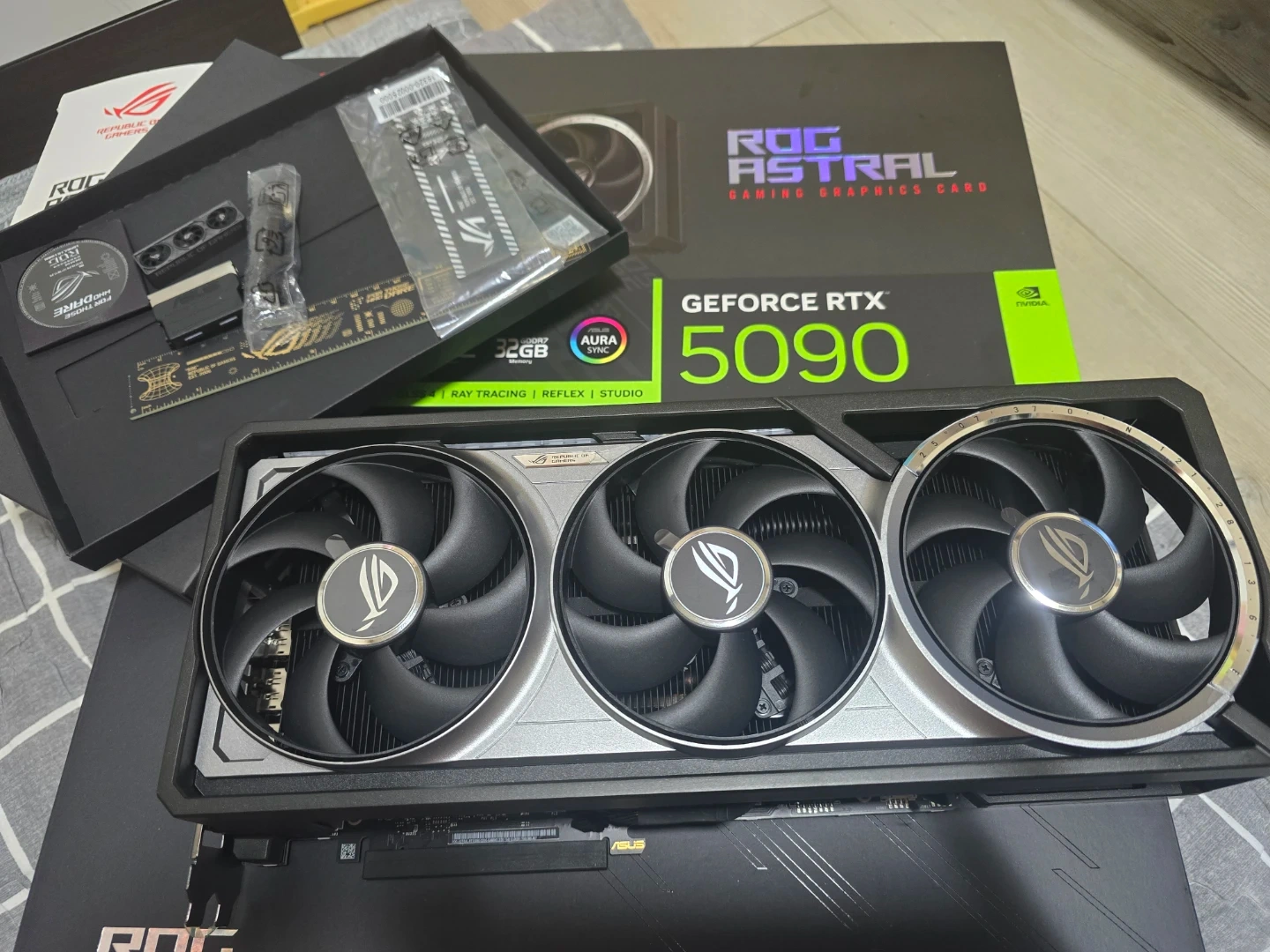 ROG ASTRAL RTX 5090 그래픽카드 (필독).