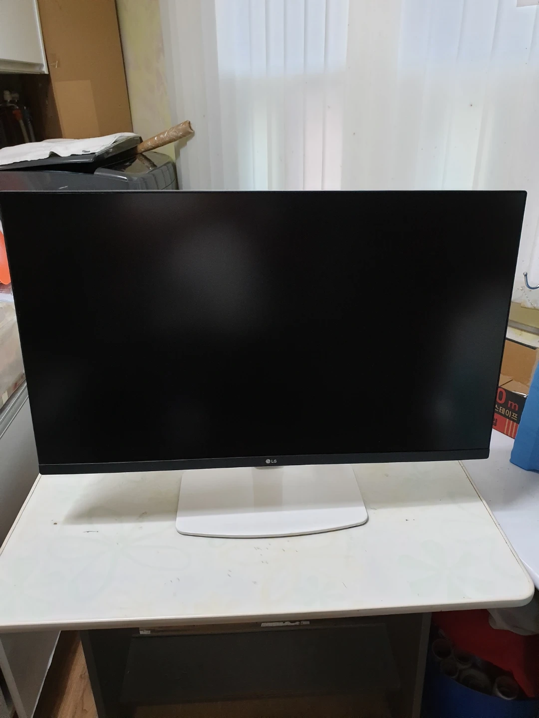 LG 4K UHD 32인치 모니터 (32UN550)