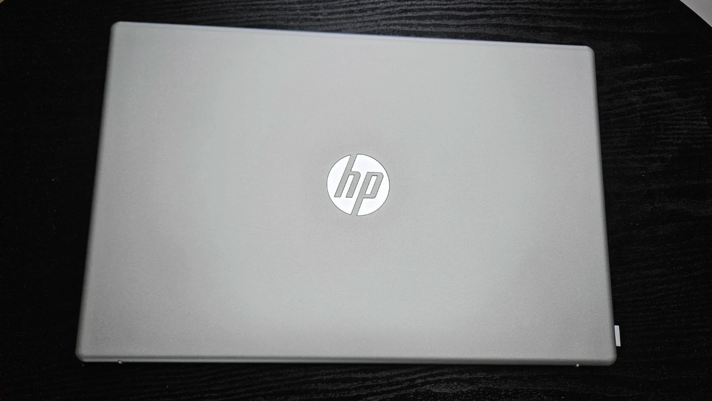 나올때마다 품절인 HP 15-FD0096TU 노트북 팝니다