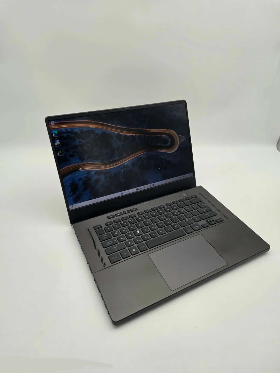 RTX3070 라이젠 9 5900hs ROG 제피러스 G15