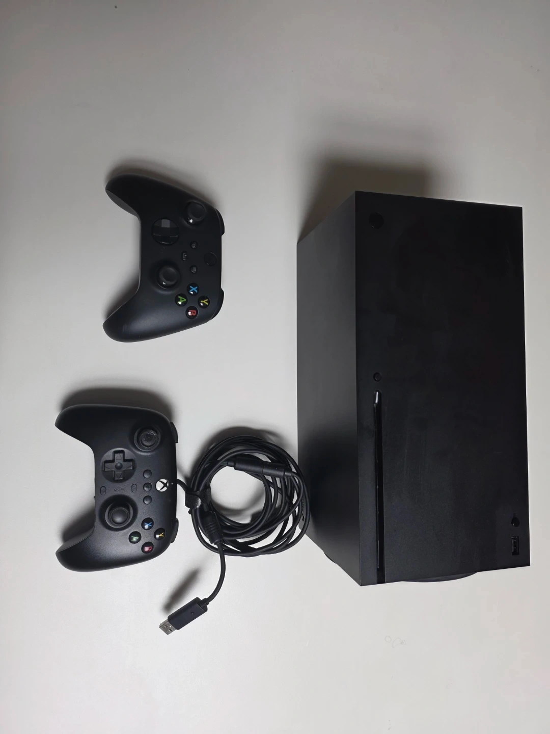 Xbox Series X 본체 + 컨트롤러 2개