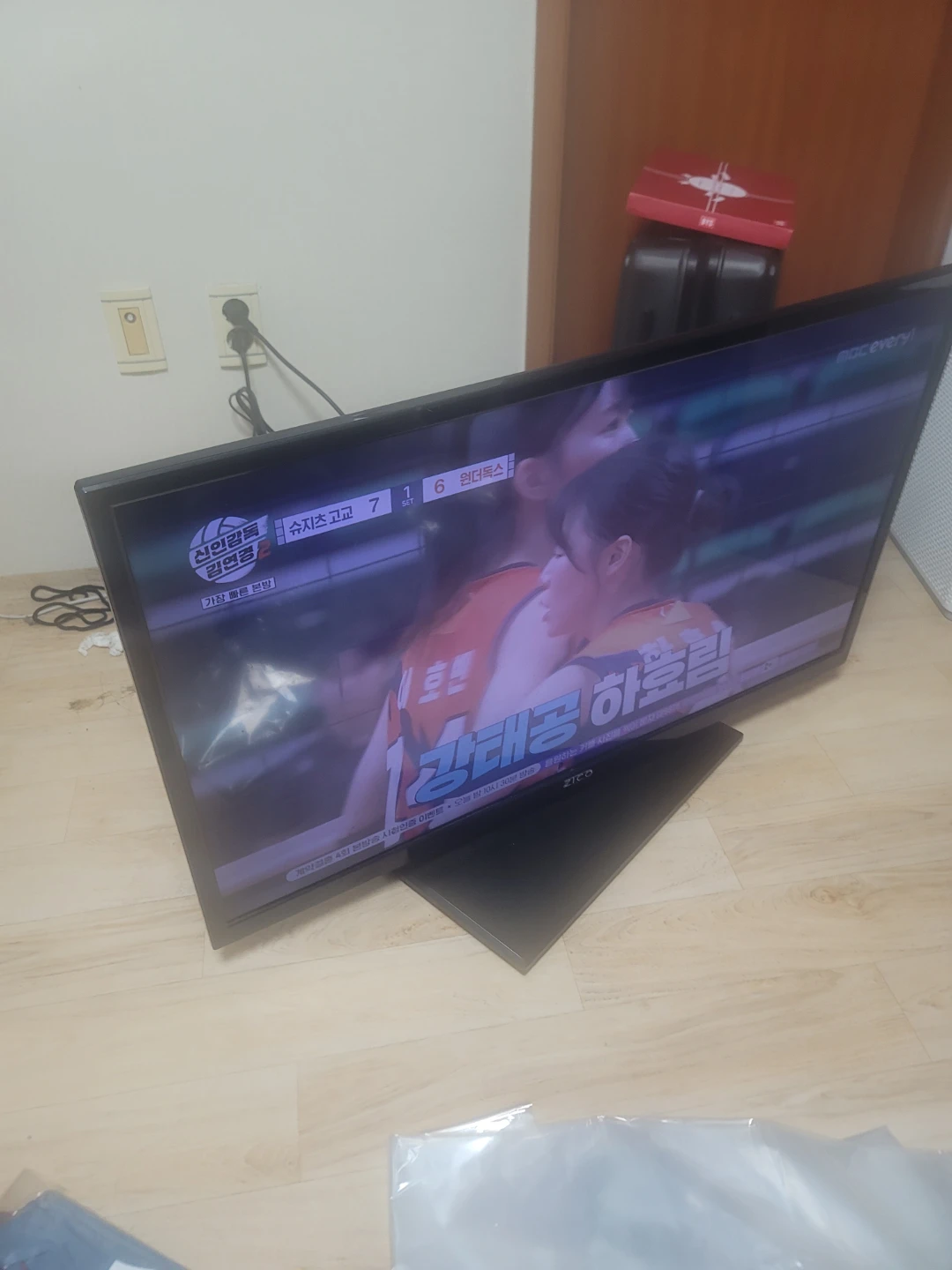 스마트뷰테크놀로지 ZI400L 43인치 LED TV | 디지털기기 | 당근 중고거래