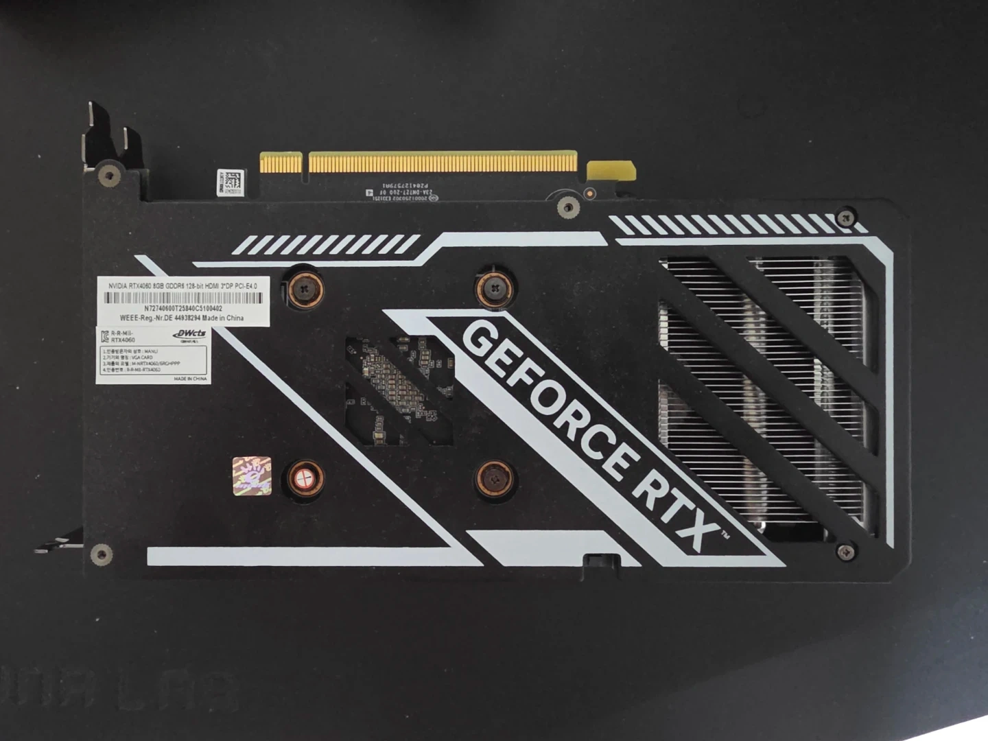 RTX 4060 그래픽카드