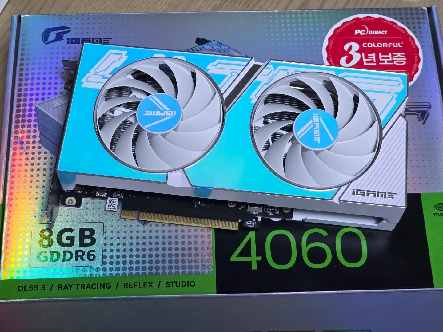 신품급) RTX 4060 Ultra 화이트 DUO OC 팝니다.