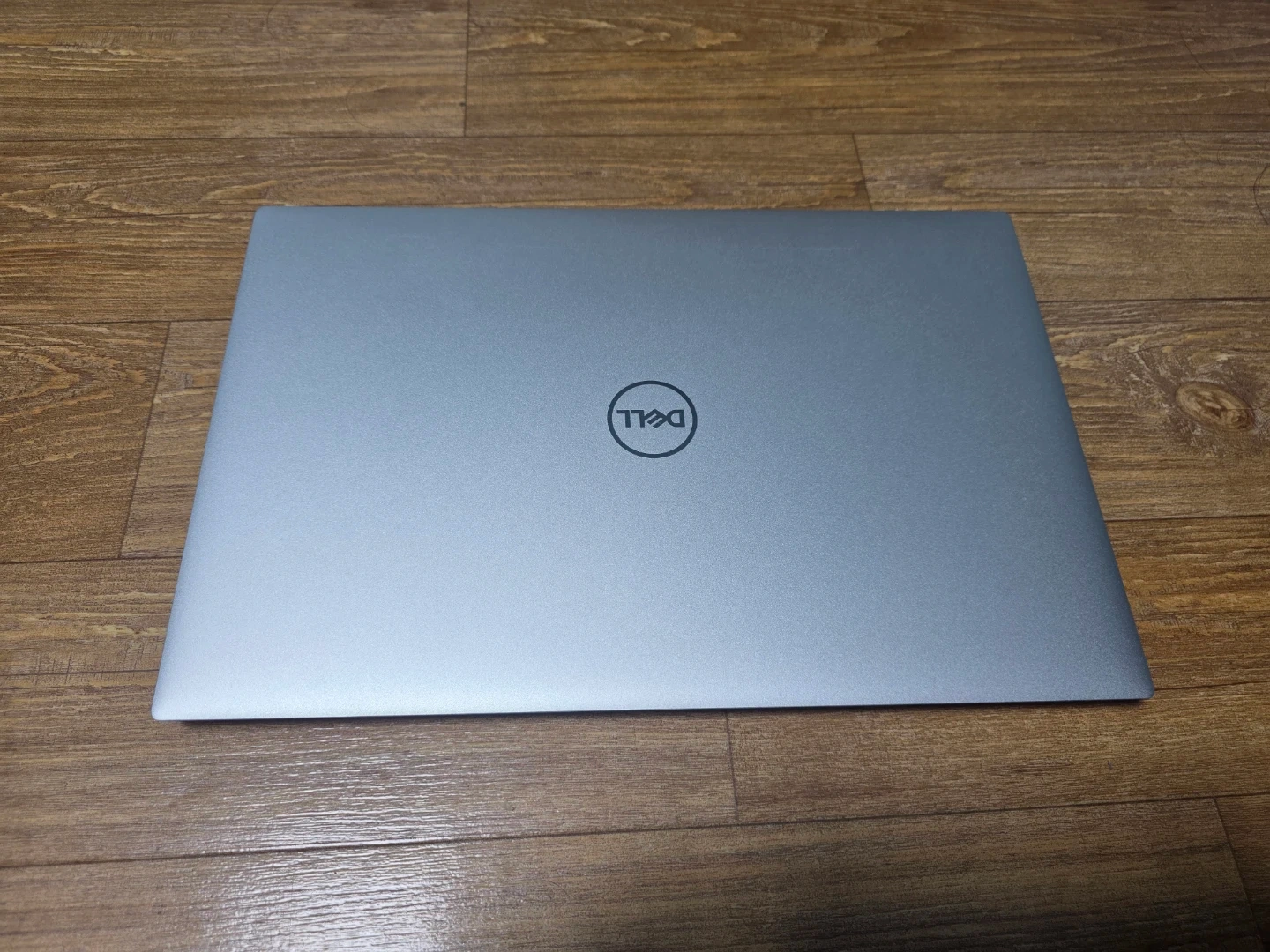 DELL XPS 15 9500 노트북 판매합니다.