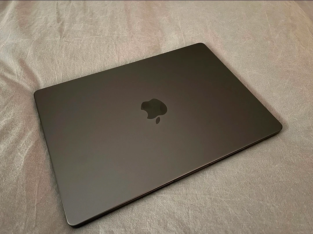 MacBook 맥북 프로 16인치 M5 Max 40Core 64Gb 2T 판매