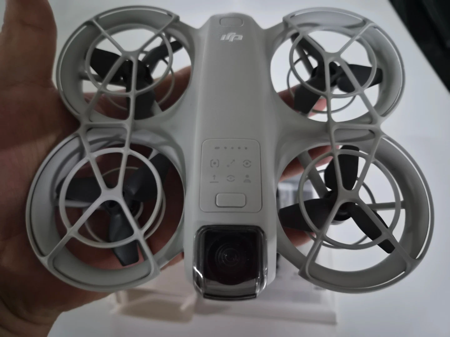DJI 네오 본품 팝니다