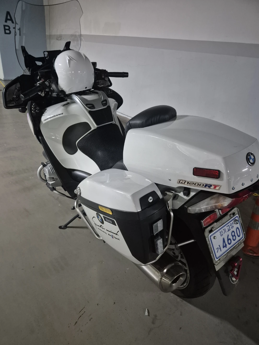 BMW R1200RT 화이트 투어러 | 스포츠/레저 | 당근 중고거래
