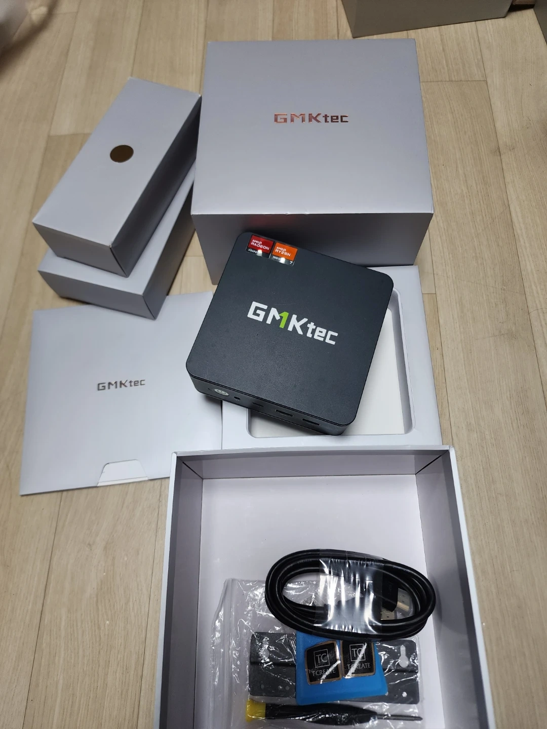 라이젠 7840HS GMTEK K6 미니PC를 판매합니다