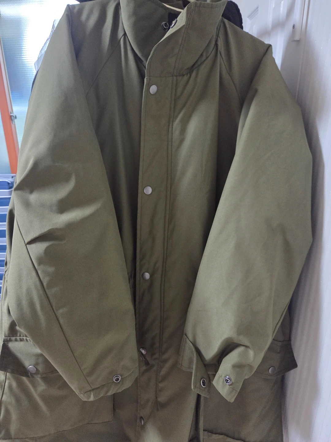 카키색 야상 점퍼 105