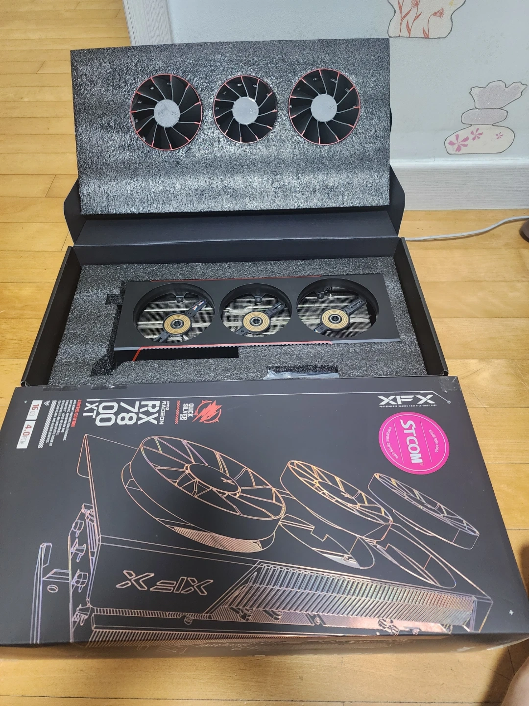 XFX 라데온 RX 7800 XT 그래픽카드