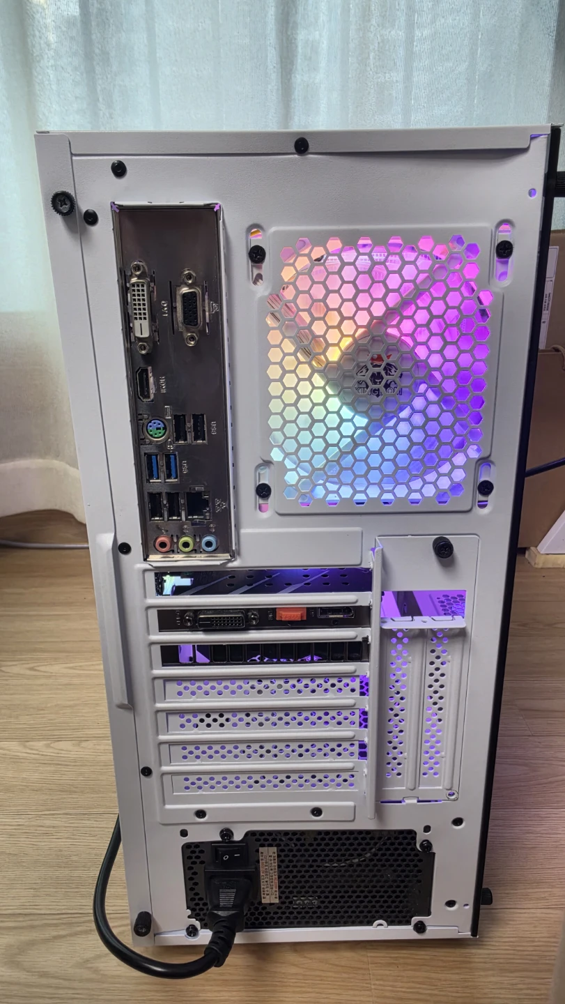 화이트 감성의 i5-10400F RTX 2060 게이밍 PC | 디지털기기 | 당근 중고거래