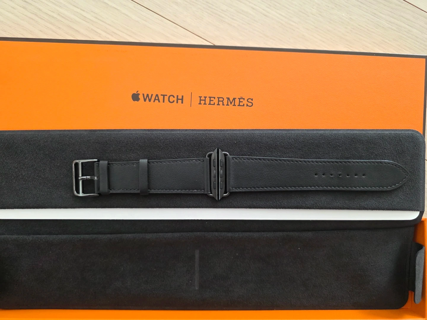 애플워치 에르메스 싱글투어 블랙 42mm 미사용