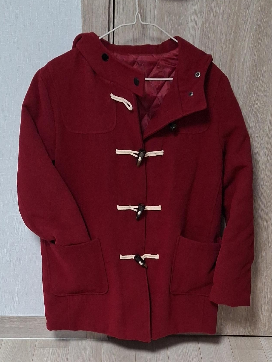 빨간색 떡볶이 코트