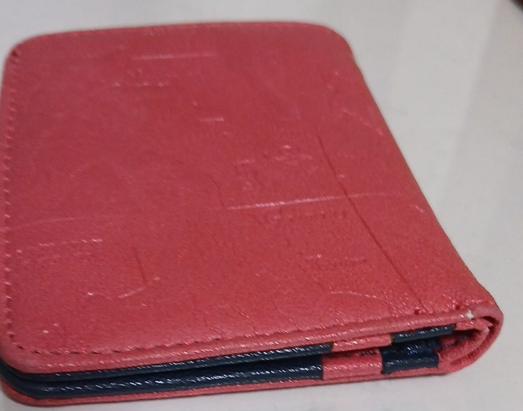 분홍색 중고 지갑