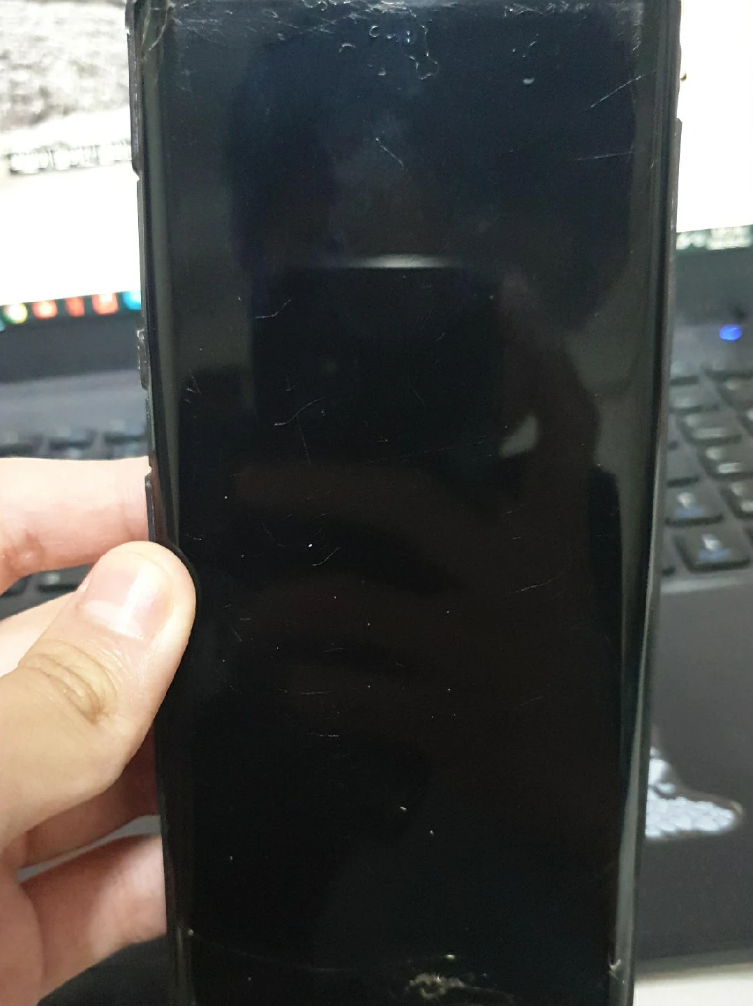 중고 스마트폰 부품용 노트10입니다