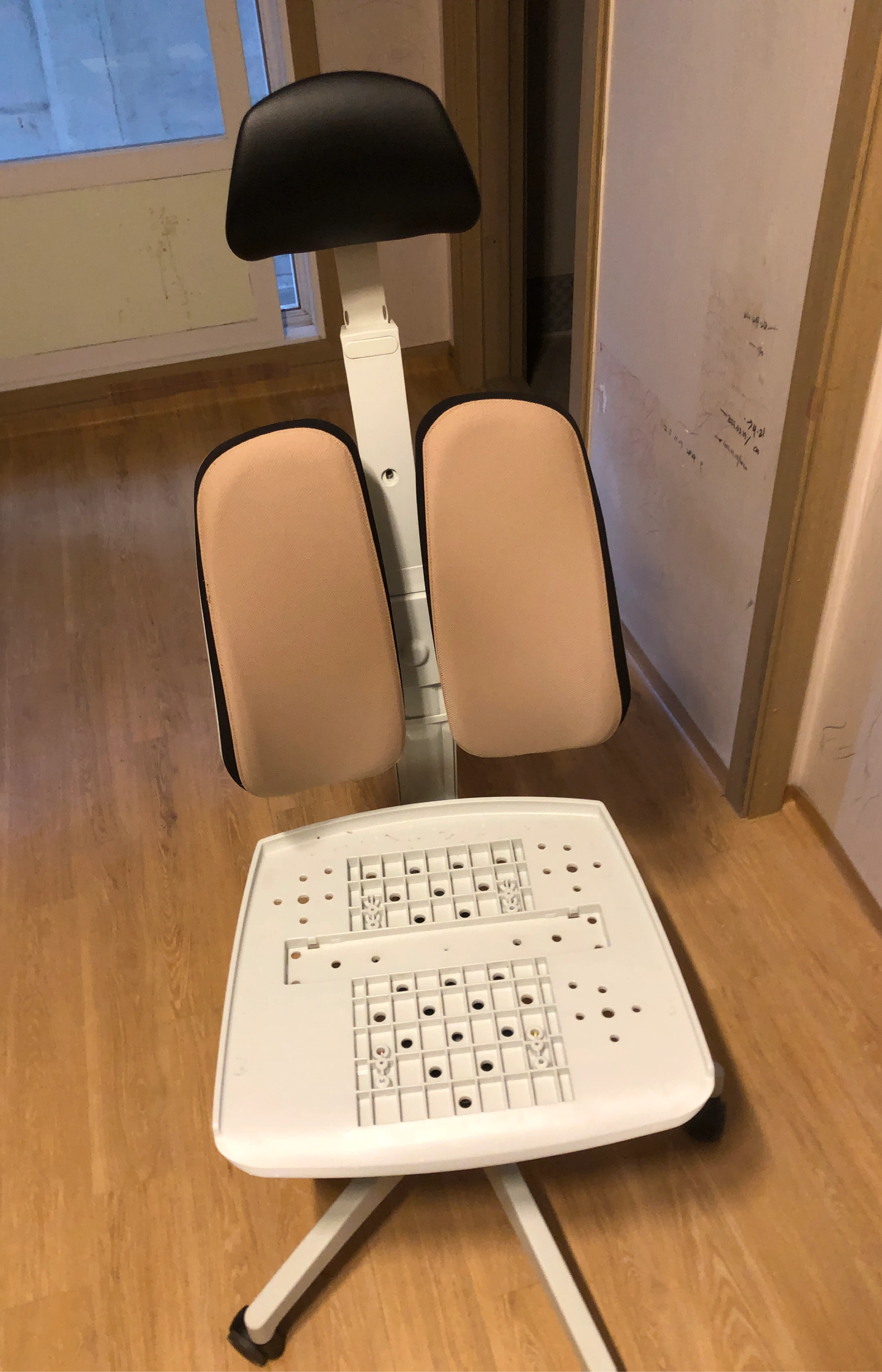 듀오백 중고의자 판매 합니다.