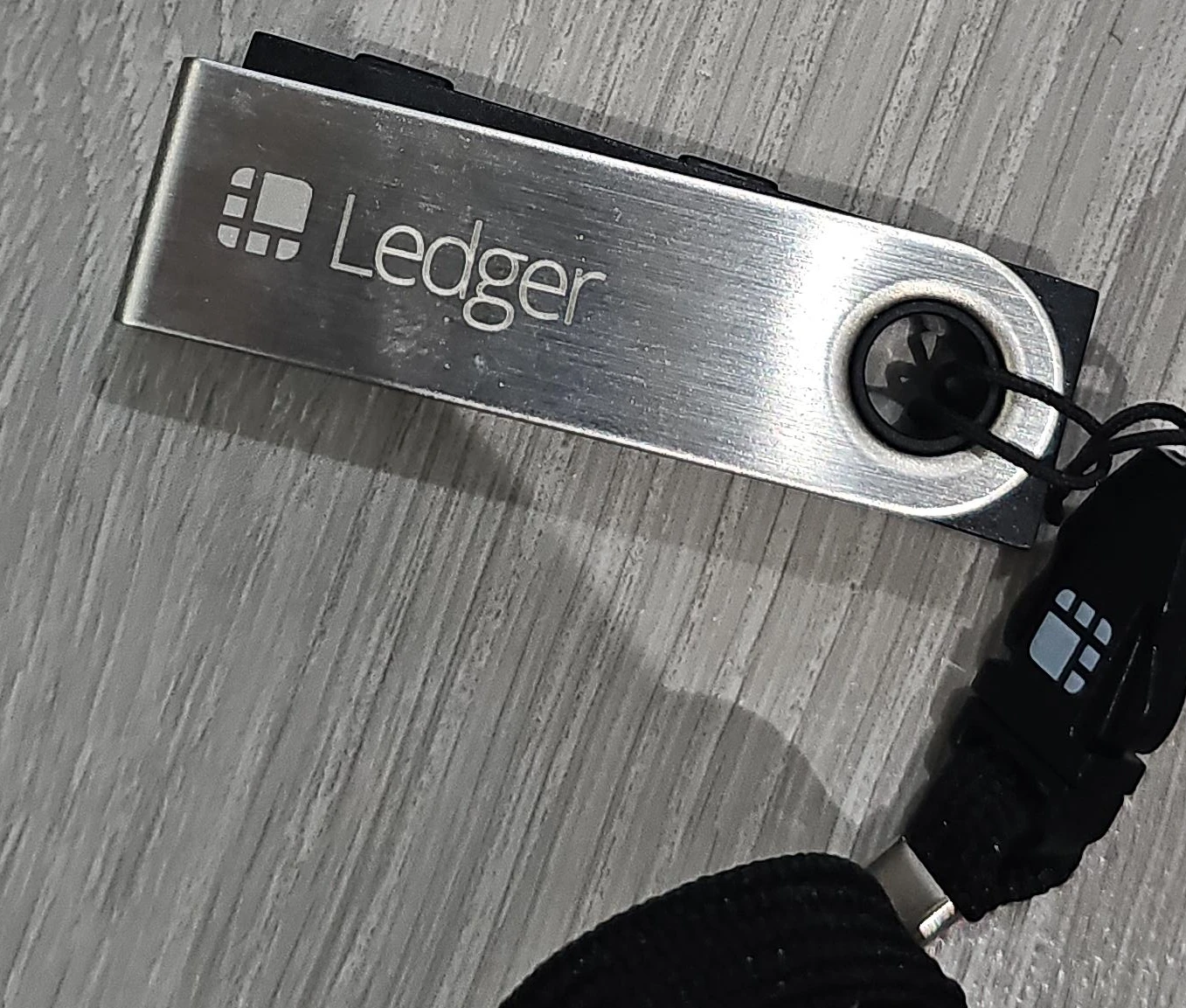 레저 나노 S 미개봉 콜드월렛 | 생활/주방 | 당근 중고거래