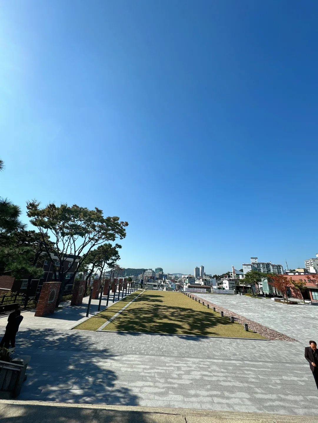 팔아버렷