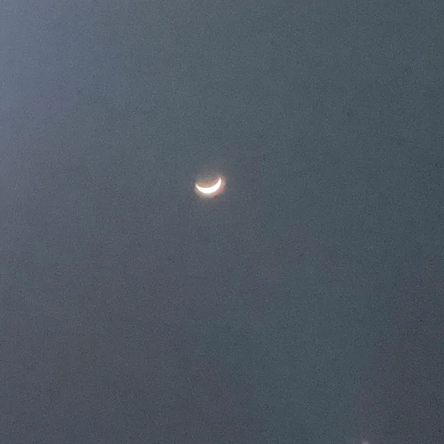 히히