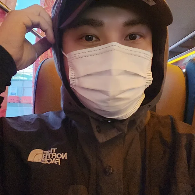 용자