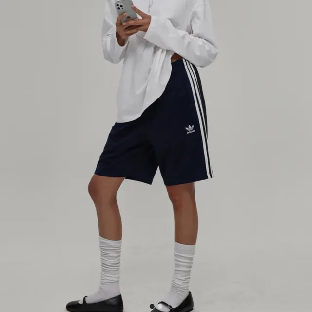누누