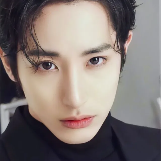 이번역은이수혁