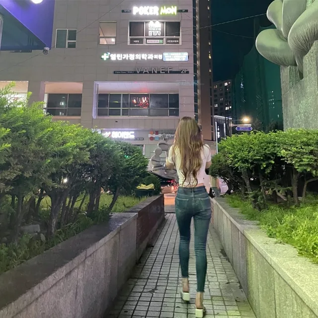 유라리