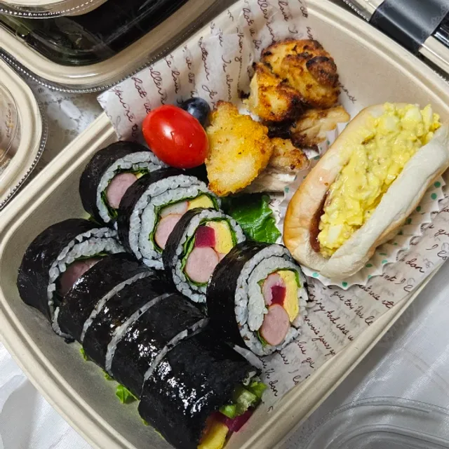 momlunchbox