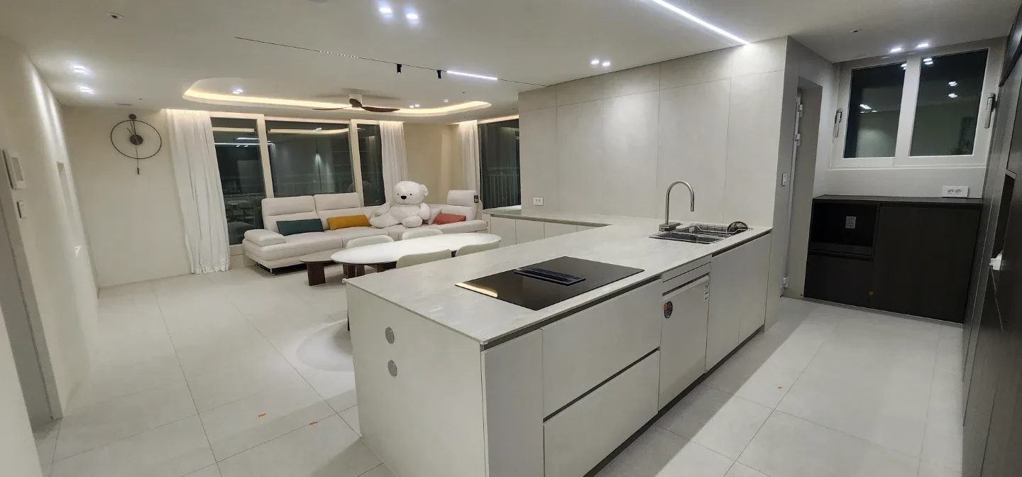 kjh