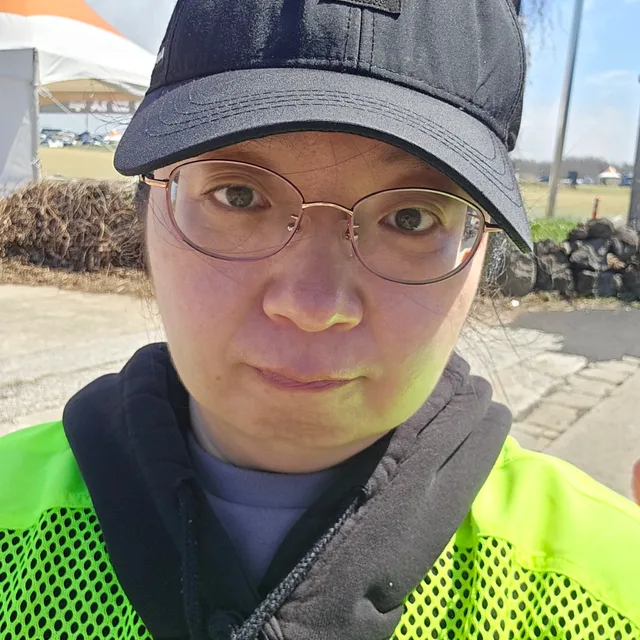 변희주