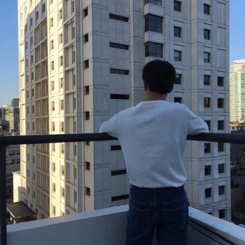 또까