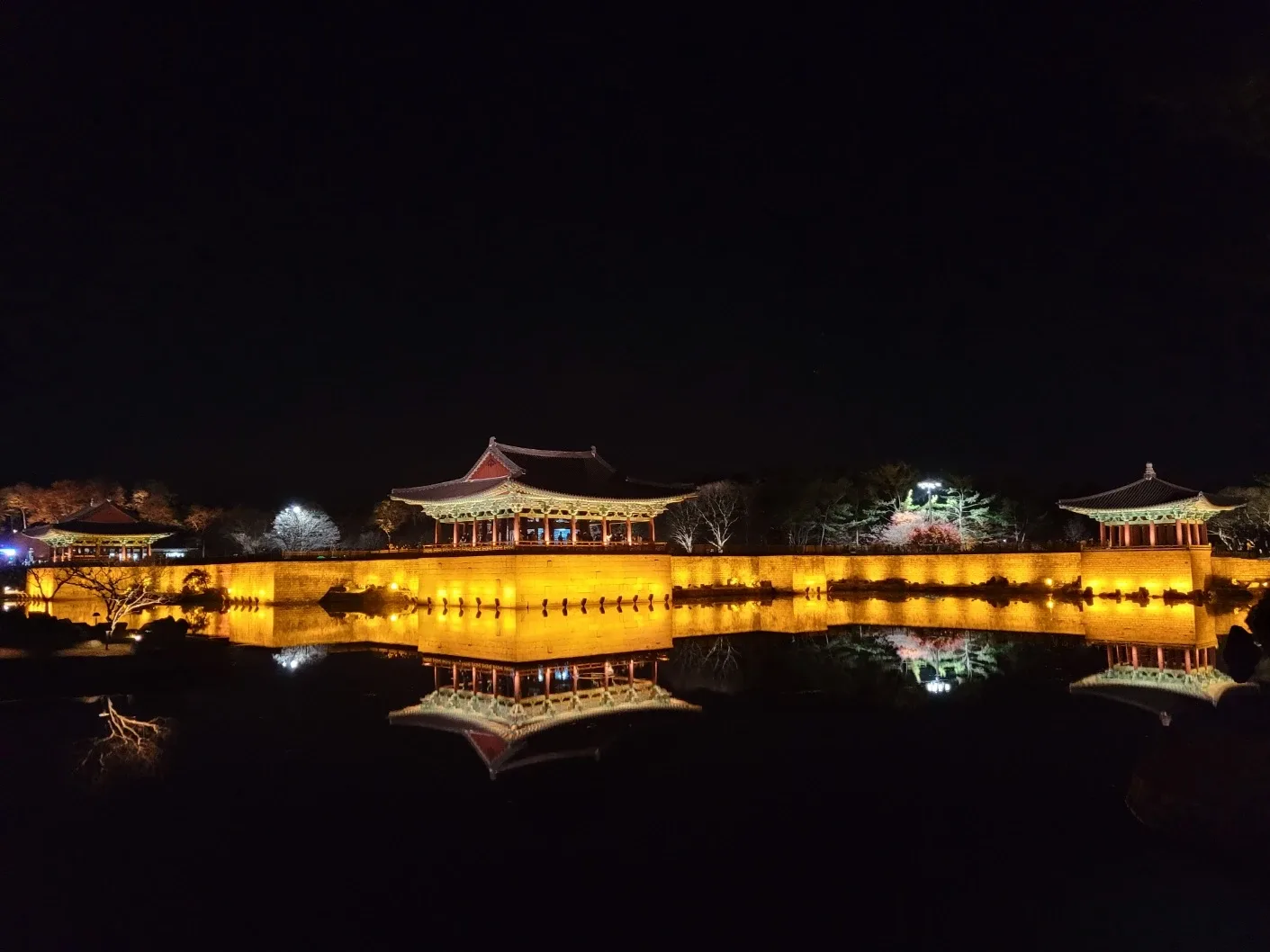 뜨악