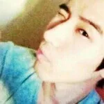 딸기색