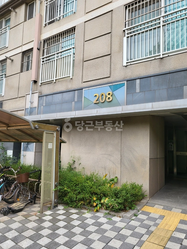 인천광역시 제물포구 송림동 아파트 사진 1