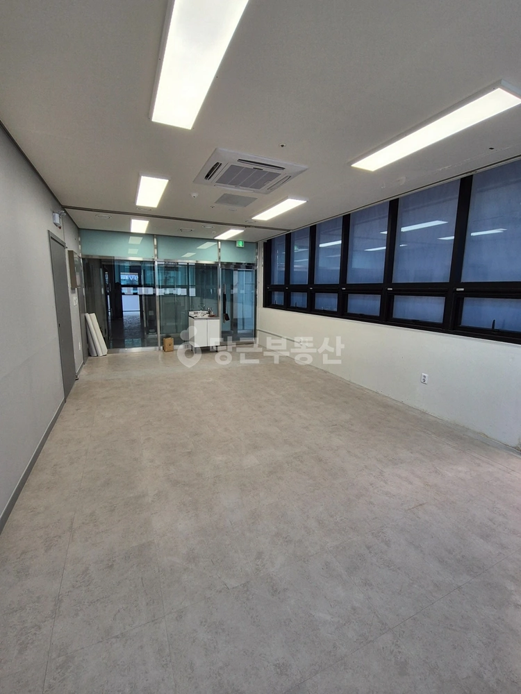 경기도 수원시 권선구 호매실동 상가 사진 1