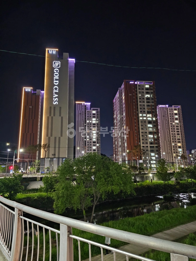 전남광주통합특별시 남구 방림동 아파트 사진 1